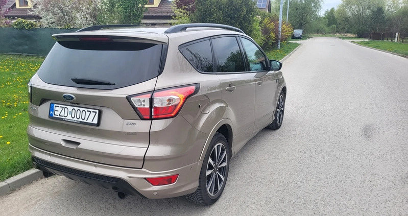 Ford Kuga cena 101900 przebieg: 106000, rok produkcji 2019 z Krynki małe 352